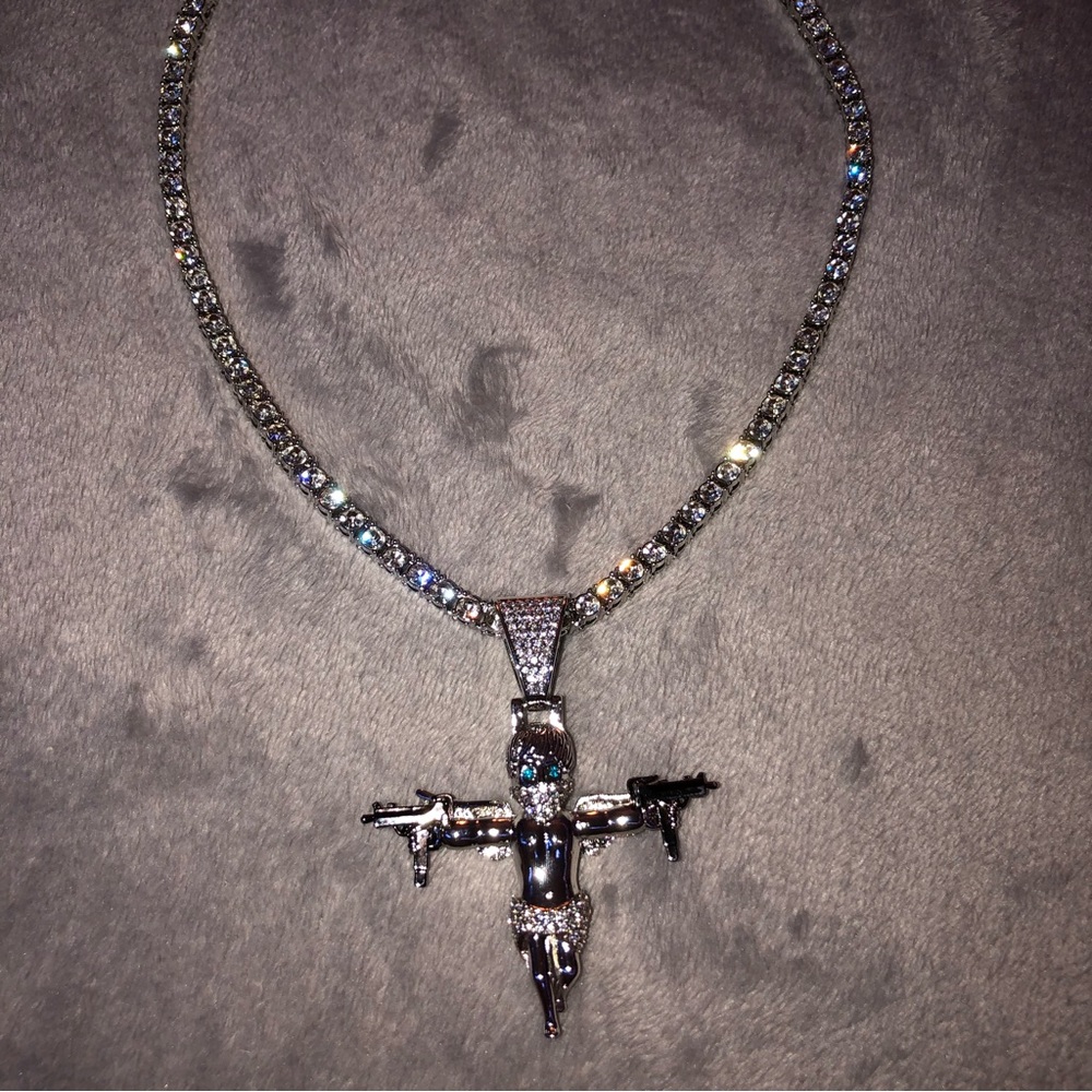 Unisex HipHop Angel with Gun Shape Pendant/Necklace/ Cuban Chain Jewelry Diamond